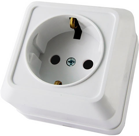 Розетка 1 гнездо наружная с заземлением, белая TDM