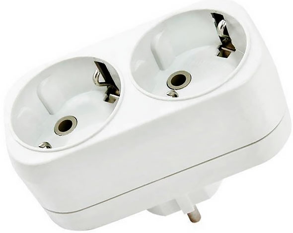 Вилка тройник прямой с заземлением 2 гнезда TDM