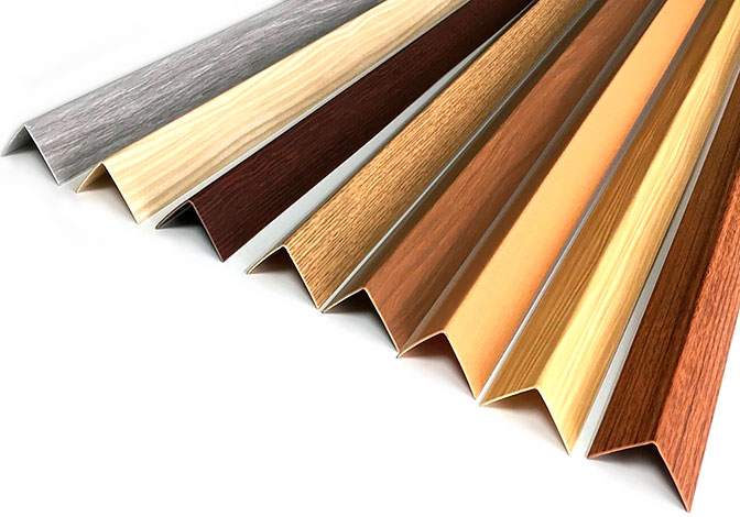 Угол ПВХ цветной 2.75 м ОМИС